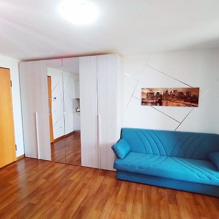Skai Apartment Рим Екстериор снимка