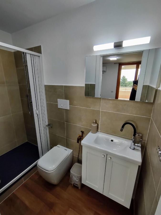 Skai Apartment Рим Екстериор снимка
