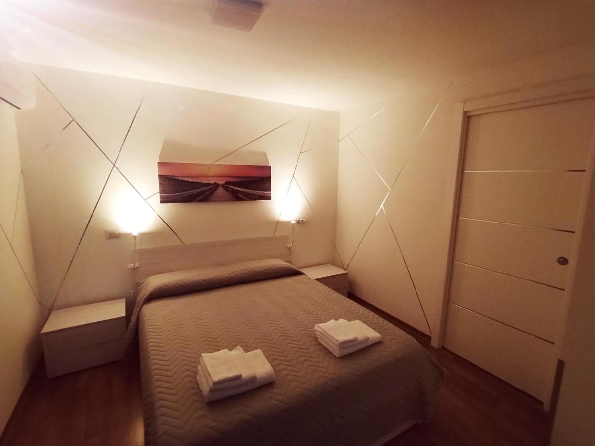 Skai Apartment Рим Екстериор снимка